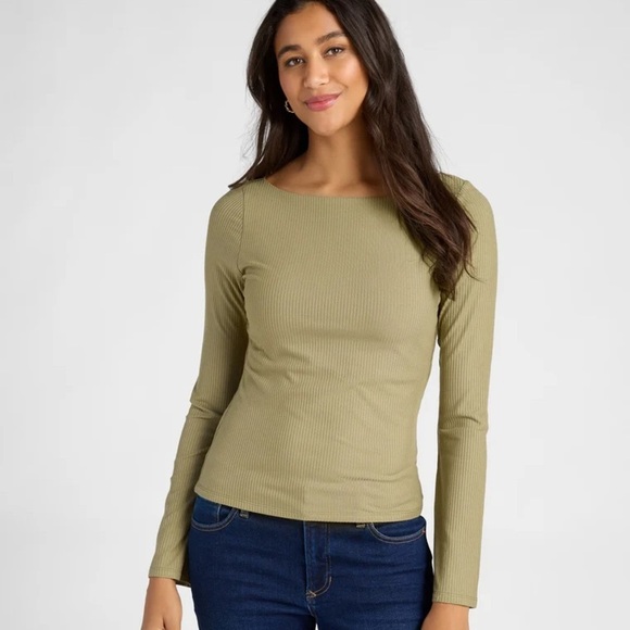 weekend Los Angeles Tops - Weekend Los Angeles Arabella Rib Top in Bonsai size medium